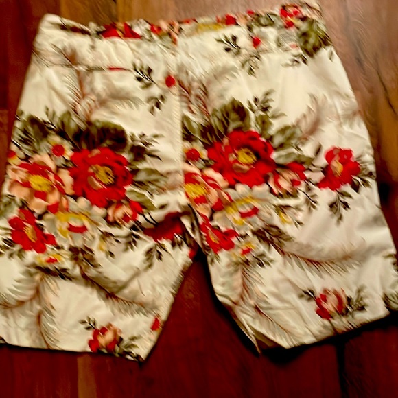 Men’s Ralph Lauren Flowered Short Pants - Picture 5 of 5